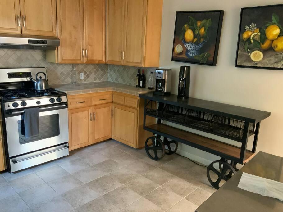 House, Walking Distance From Universal Studios Los Angeles Bagian luar foto