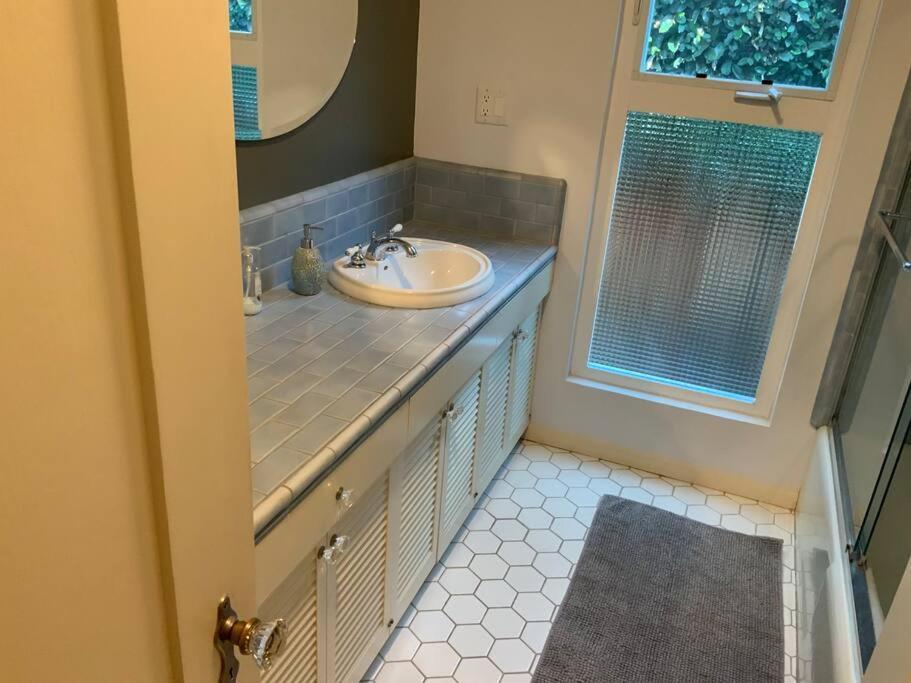 House, Walking Distance From Universal Studios Los Angeles Bagian luar foto